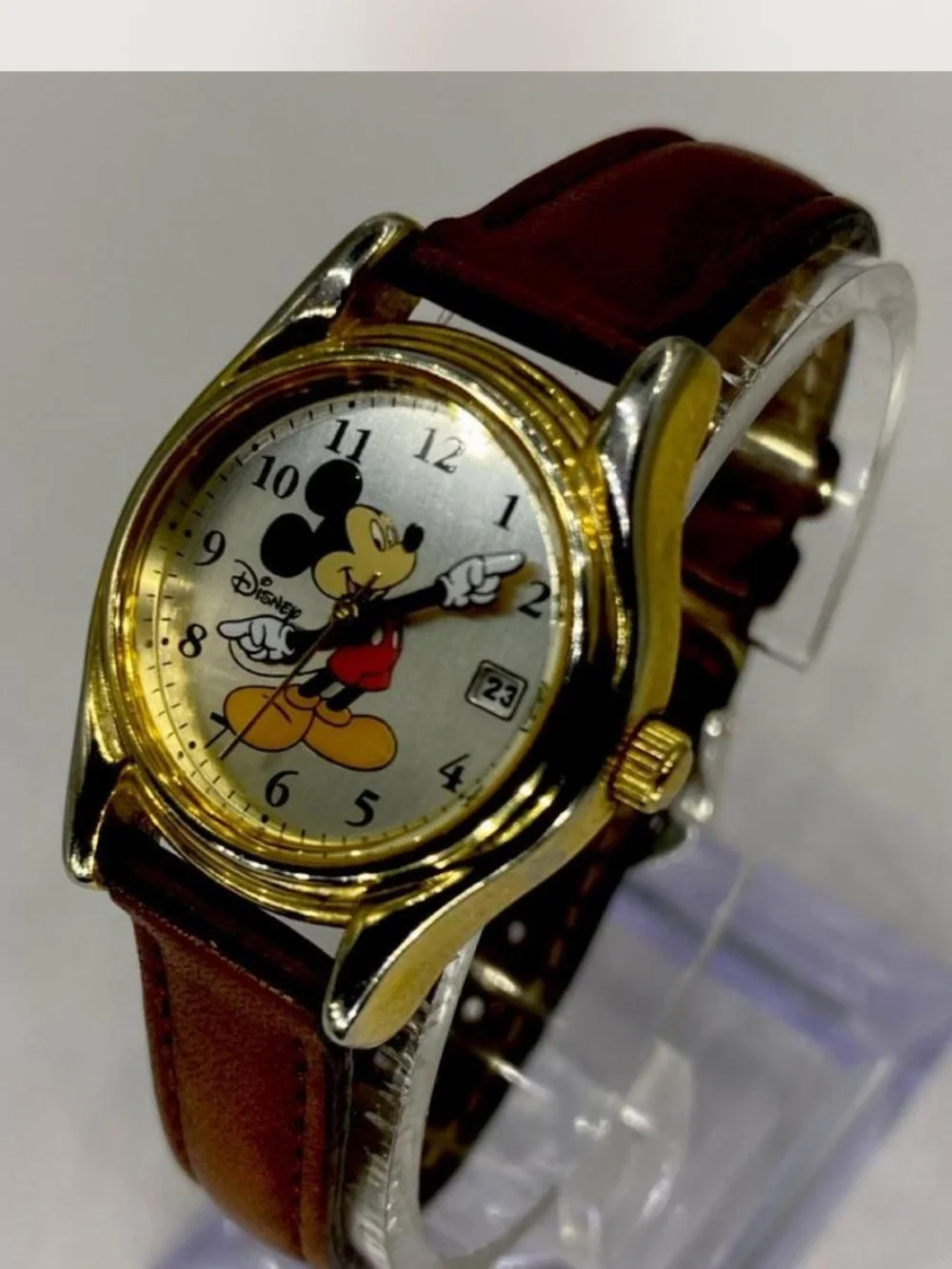 *** Disney  ^^^ Ladies Mickey Mouse Gold-Tone Watch / Tan  Leather Strap ***